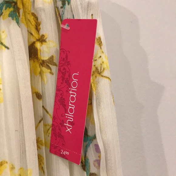 Xhileration floral skit - Picture 4 of 12